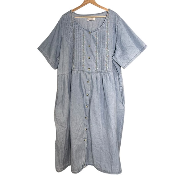 Main Street Blues Dresses & Skirts - Main Street Blue VTG Denim Embroidered Button Front Floral A Line Midi Dress 28W